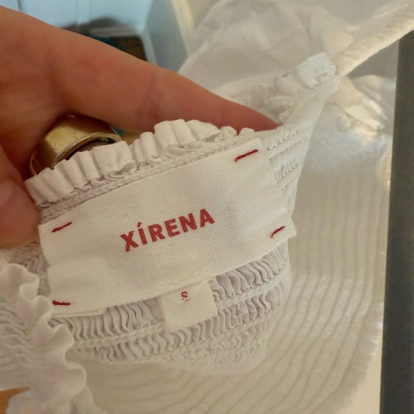 XiRENA Cream Puff Sleeve Smocked Crop Blouse - Picture 5 of 5